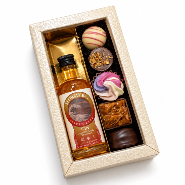 Boozy Box- Spiced Berry Stormy Bay Gin
