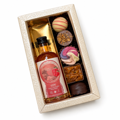 Boozy Box- Strawberry Stormy Bay Gin